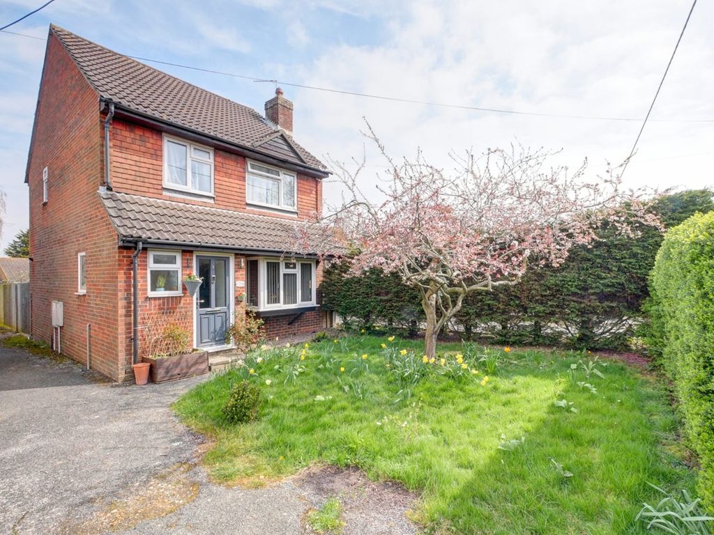 3 bed detached house for sale in Station Road, Hailsham BN27 Zoopla