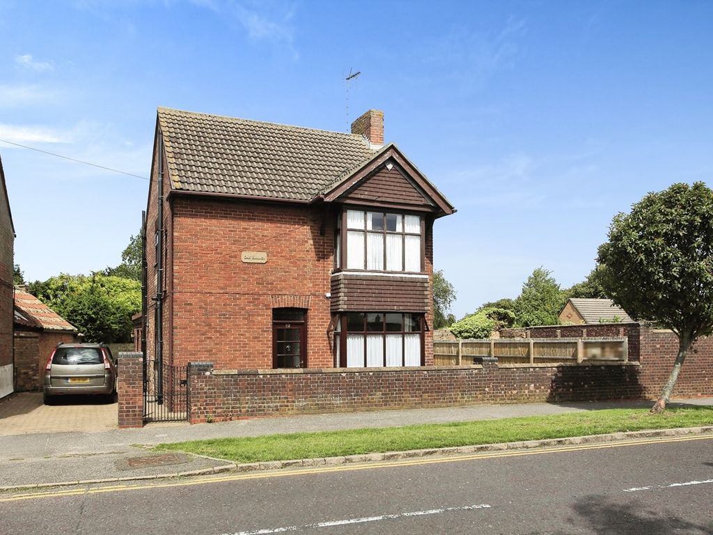 3 bed detached house for sale in High Street, Eye, Peterborough PE6, £