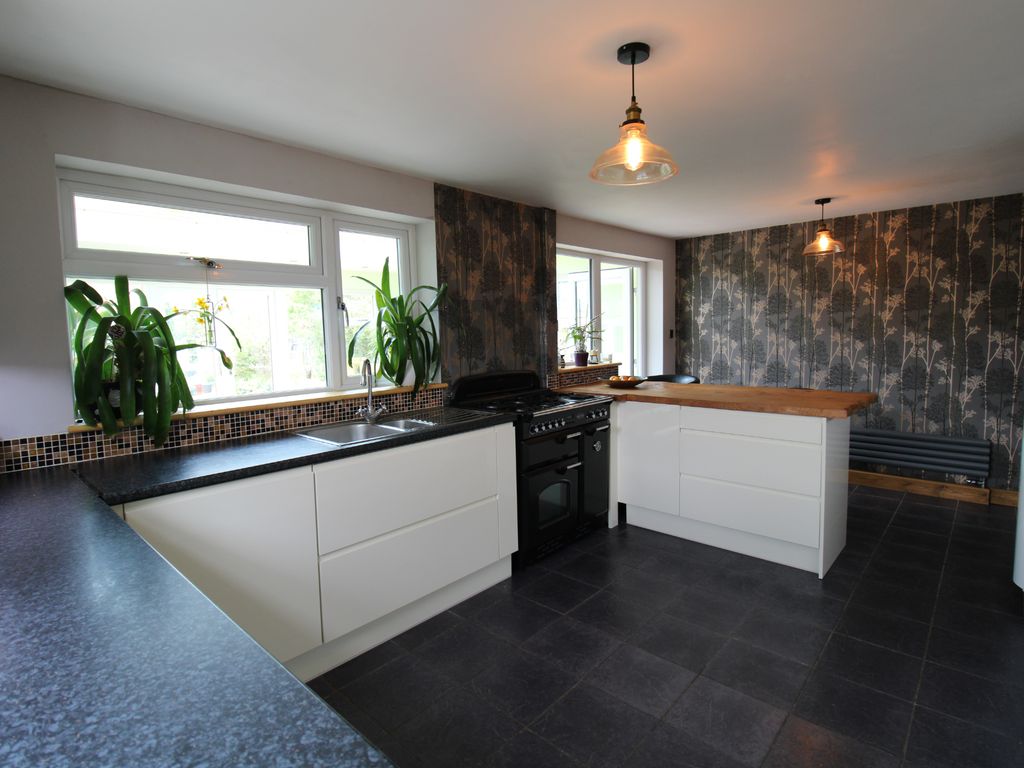 Bhylls Lane, Wolverhampton WV3  