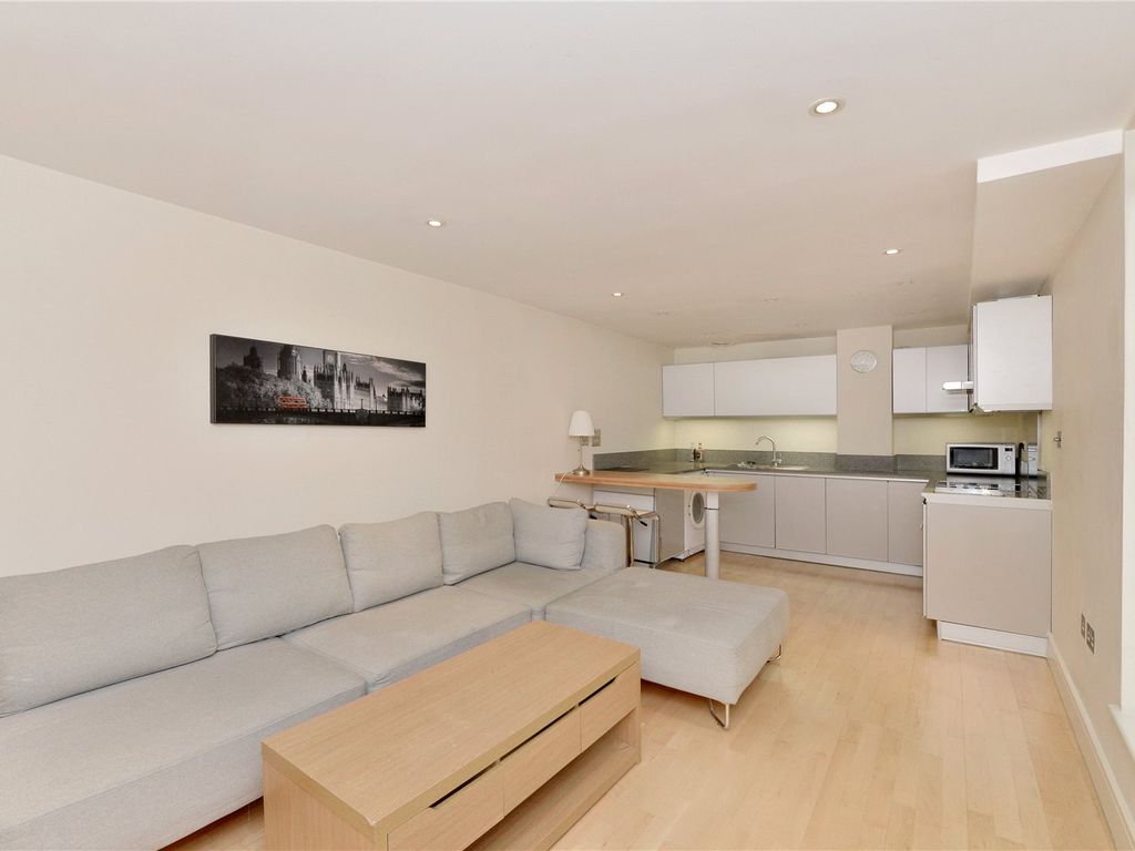 1 bed flat to rent in Queensborough Terrace, Bayswater W2, £2,275 pcm
