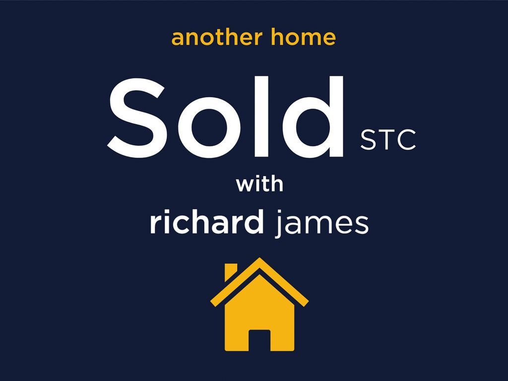 2 bed terraced house for sale in Thorney Park, Wroughton, Swindon