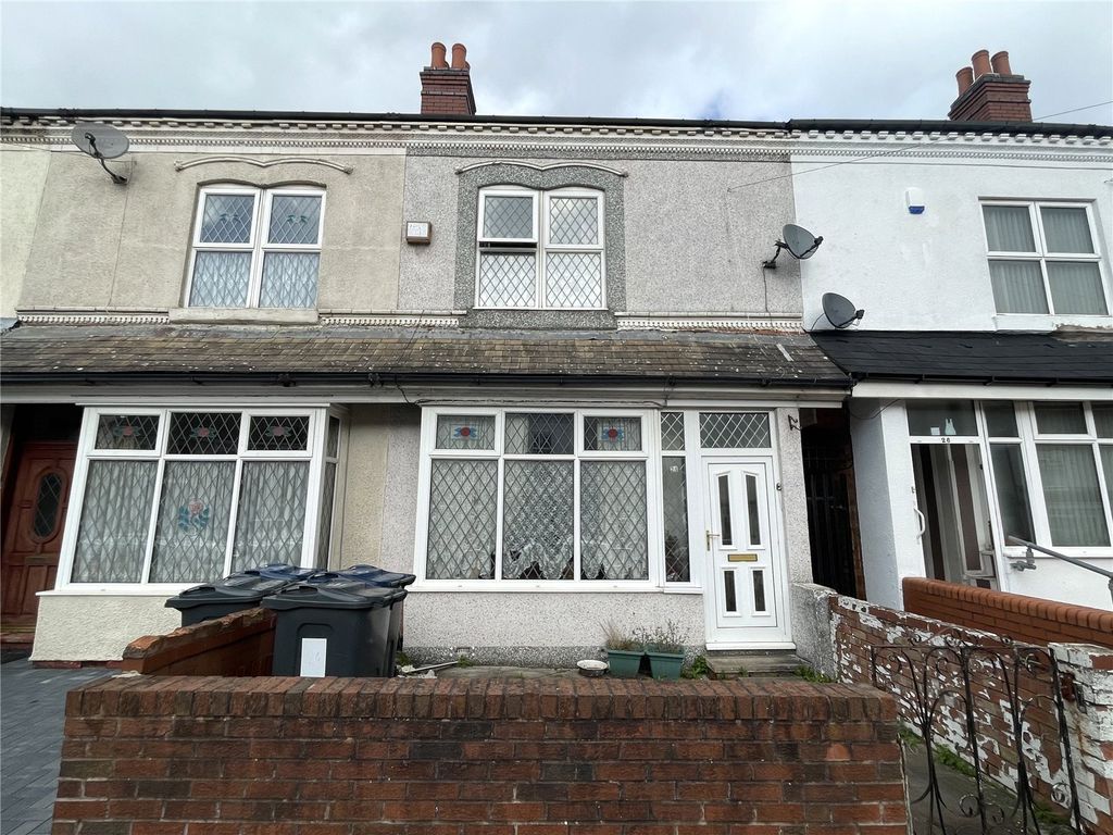 4 bed terraced house for sale in Burlington Road, Birmingham, West