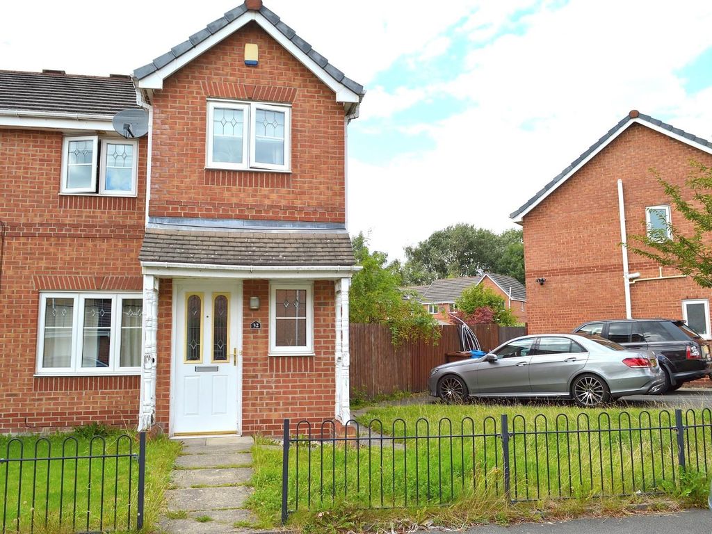 3 bed semidetached house for sale in Dearnalay Way, Chadderton, Oldham OL9, £200,000 Zoopla