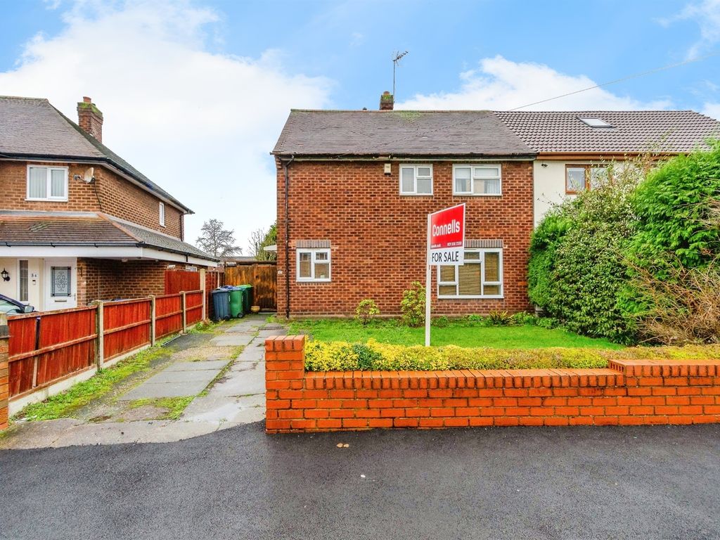 3 bed semidetached house for sale in Chestnut Road, Wednesbury WS10, £