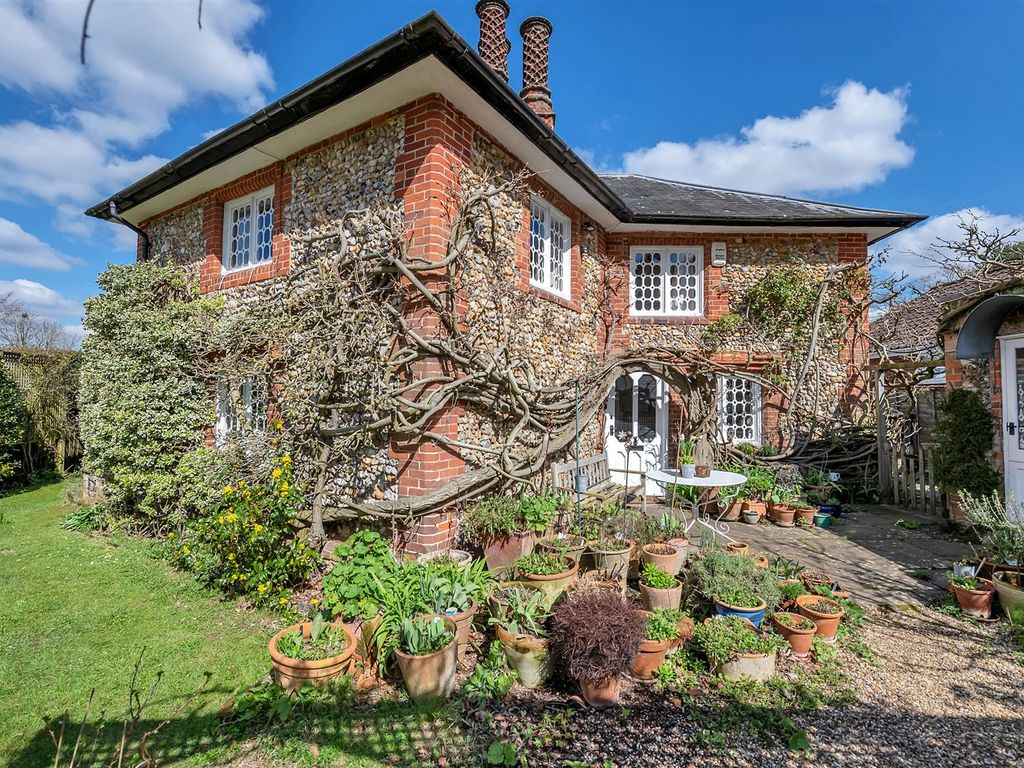 4 bed detached house for sale in Hardwick Lane, Bury St. Edmunds IP33