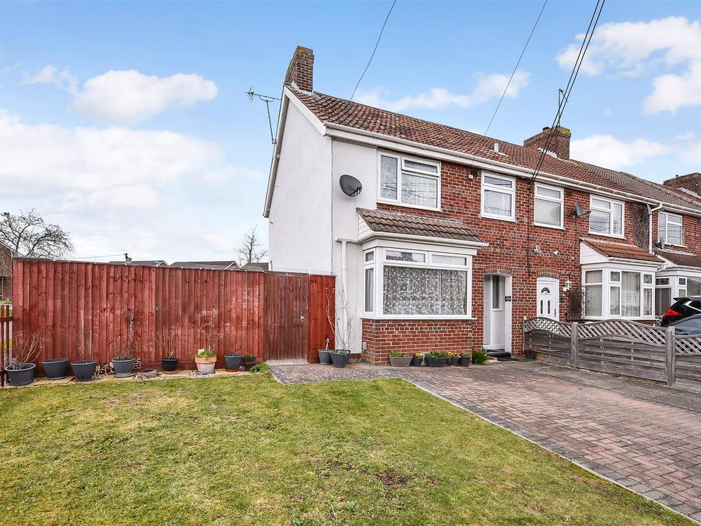 3 bed semidetached house for sale in The Crescent, Andover SP10 Zoopla