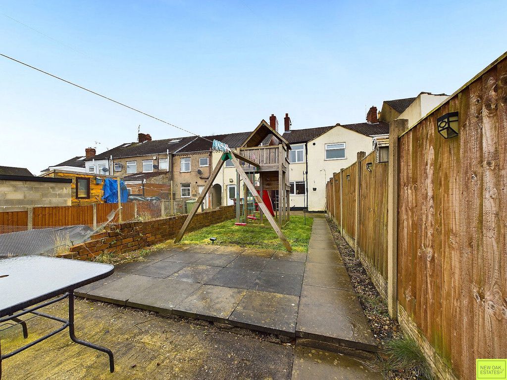 2 bed semidetached house for sale in Elm Walk, Pilsley S45, £125,000