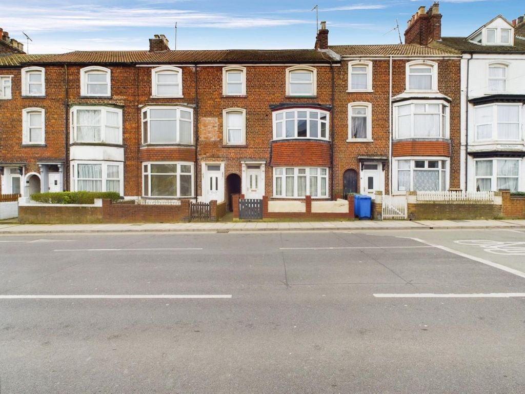 6 bed terraced house for sale in Hilderthorpe Road, Bridlington YO15