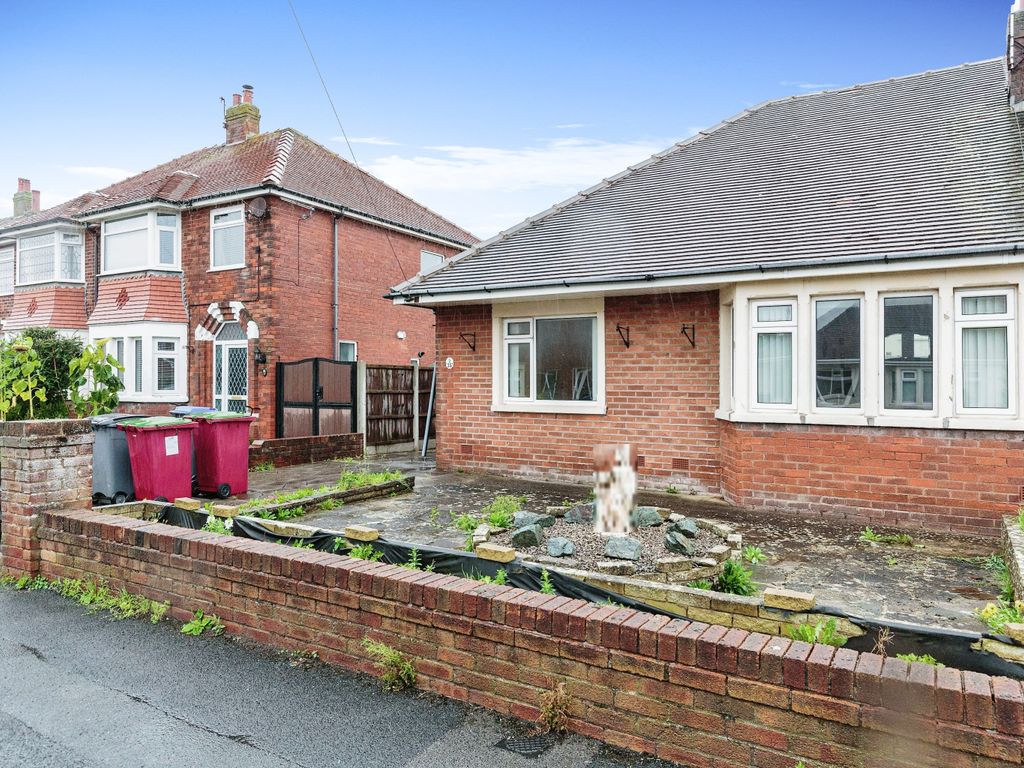 2 bed bungalow for sale in Winsford Crescent, ThorntonCleveleys