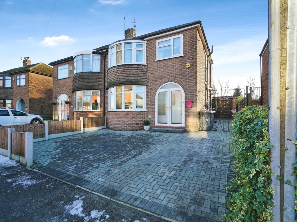 3 bed semidetached house for sale in Peel Green Road, Manchester M30