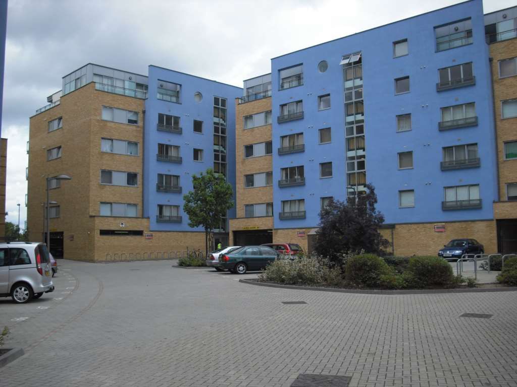 2 bed flat for sale in Miles Close, Thamesmead West SE28 Zoopla