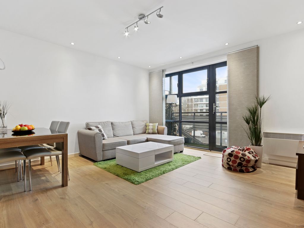 2 bed flat to rent in Copenhagen Place, London E14 Zoopla