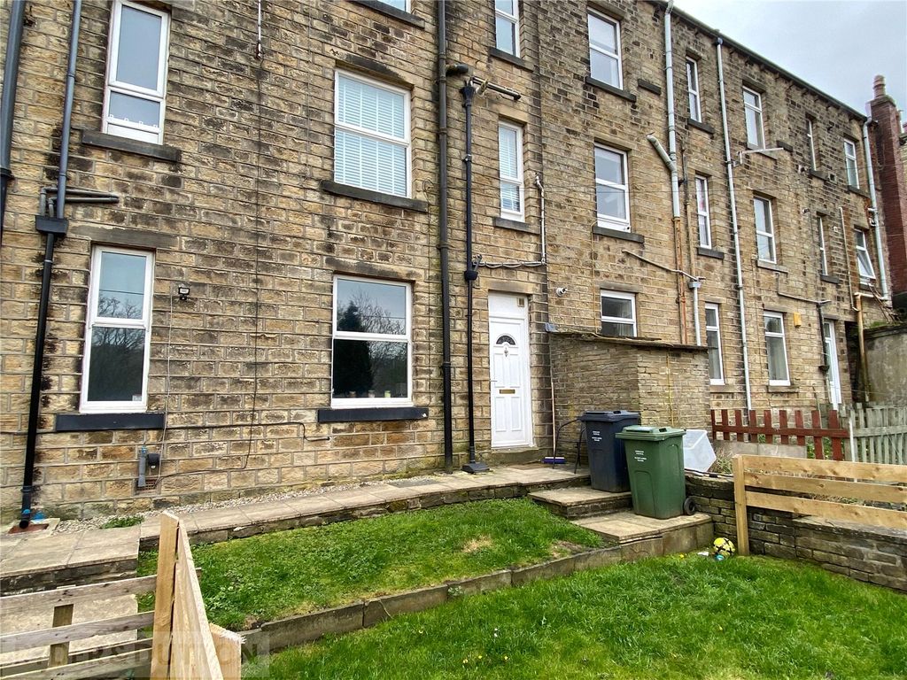 1 bed flat to rent in Manchester Road, Linthwaite, Huddersfield, West