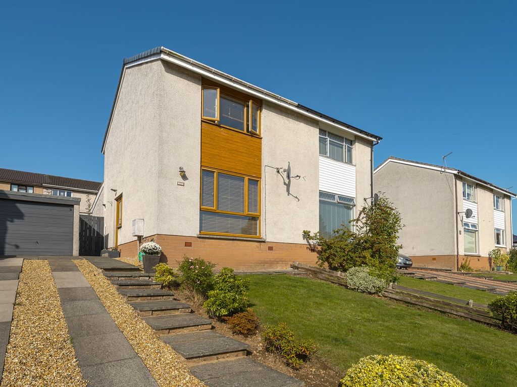 3 bed semidetached house for sale in Porterfield, Comrie, Dunfermline
