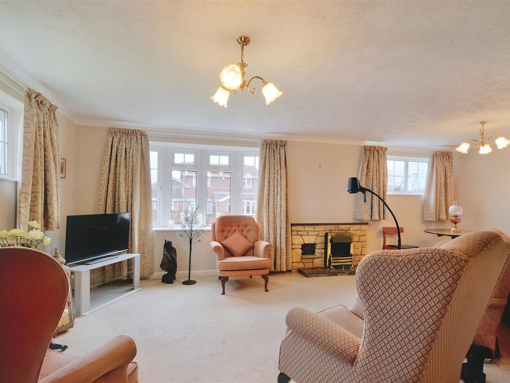 3 bed detached bungalow for sale in Darsway, Castle Donington, Derby