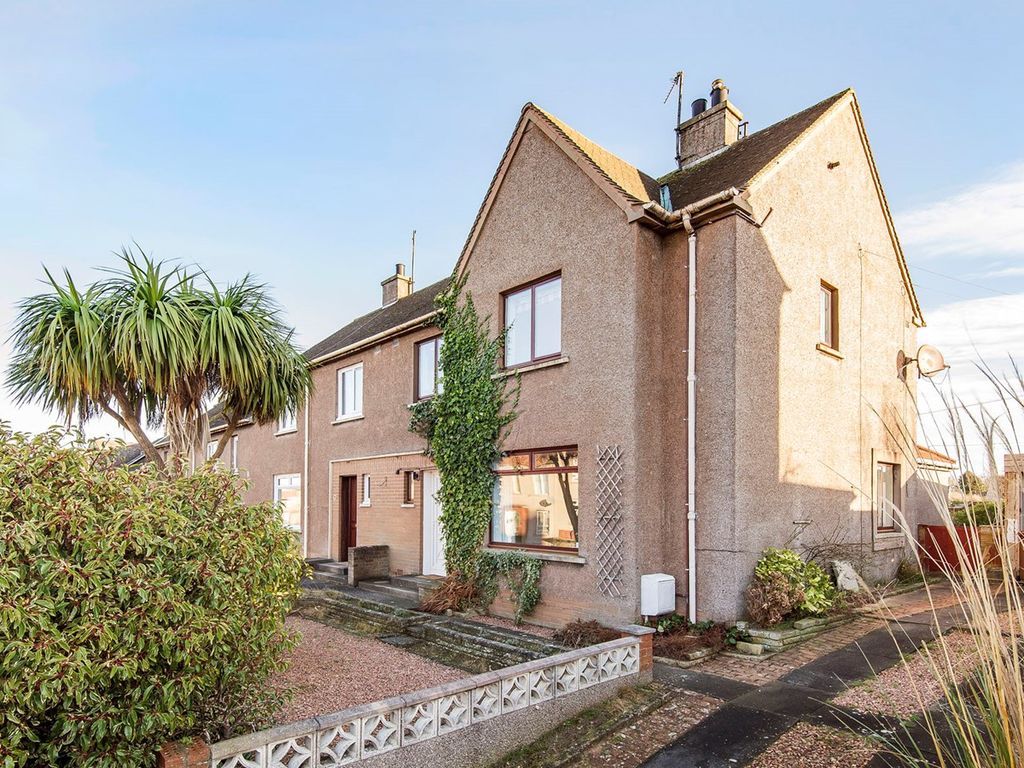 3 bed terraced house for sale in Roundhill Road, St Andrews KY16, £