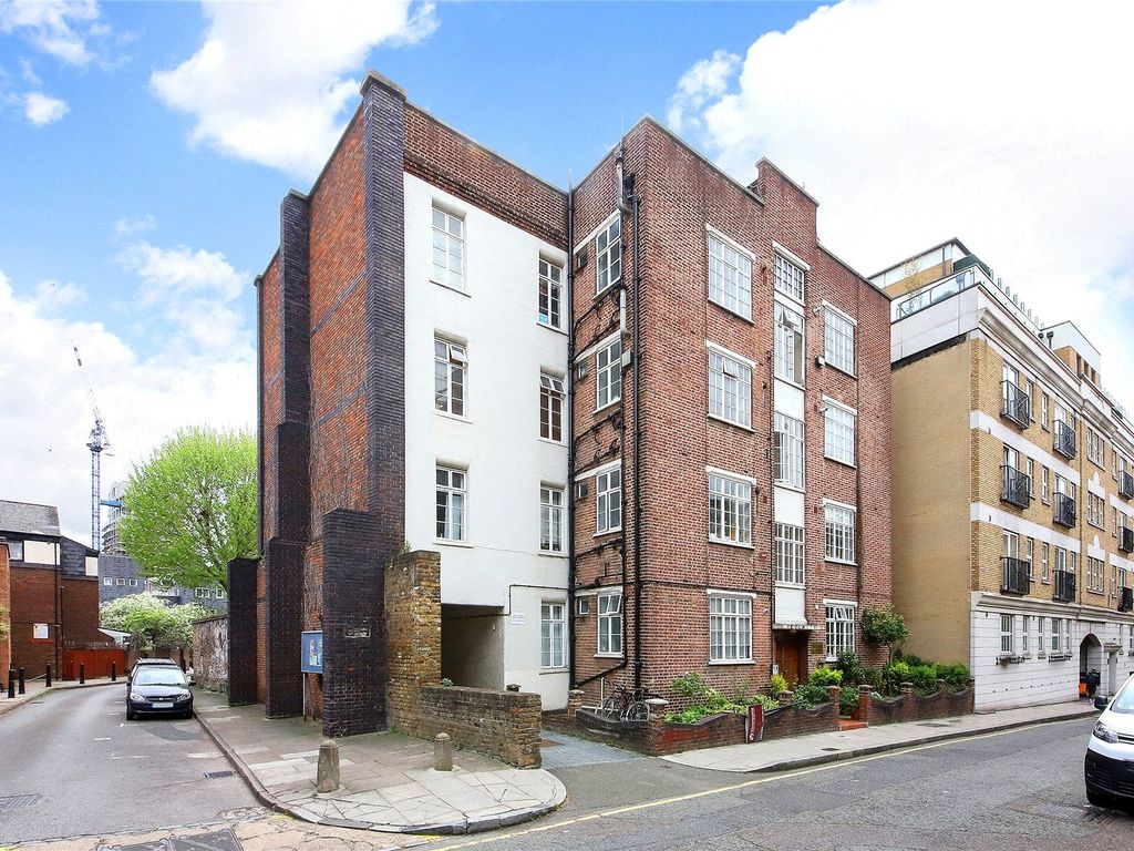2 bed flat for sale in Victoria Court, Cartwright Street, Wapping