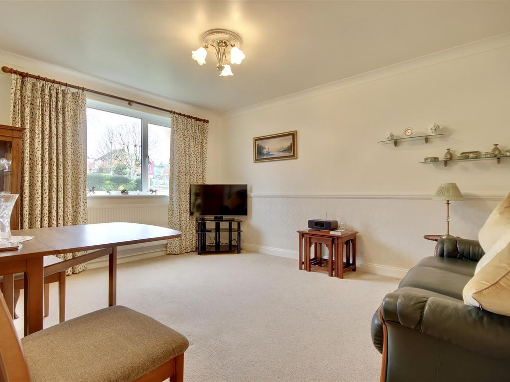2 bed flat for sale in Solent Road, Drayton, Portsmouth PO6 Zoopla