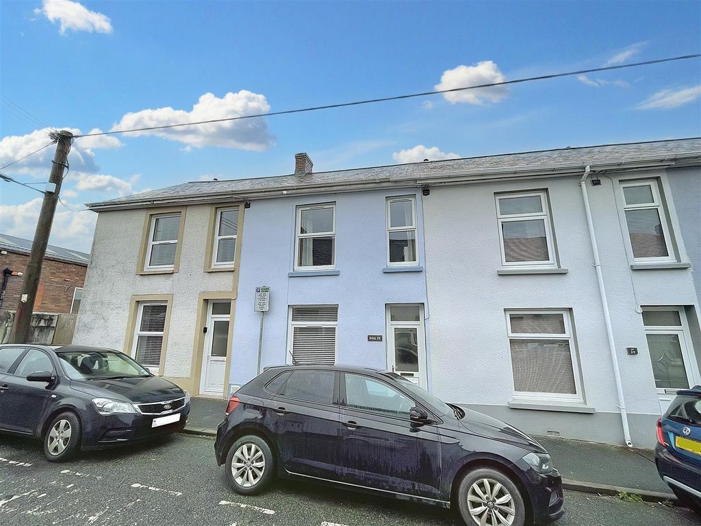 3 bed terraced house for sale in St. Davids Street, Carmarthen SA31, £