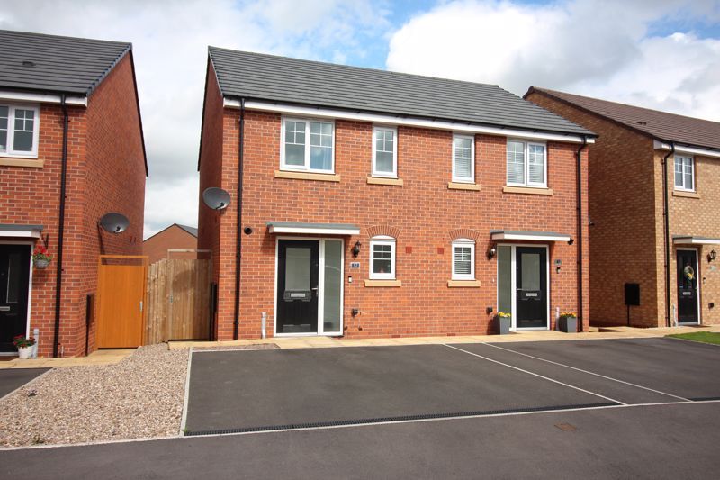 2 bed semidetached house for sale in Flemish Gardens, Kingswinford DY6