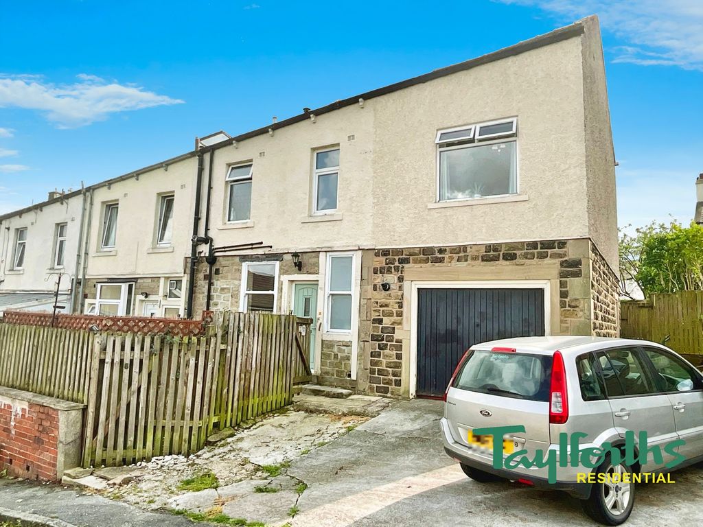4 bed end terrace house for sale in Dickens Avenue, Barnoldswick BB18