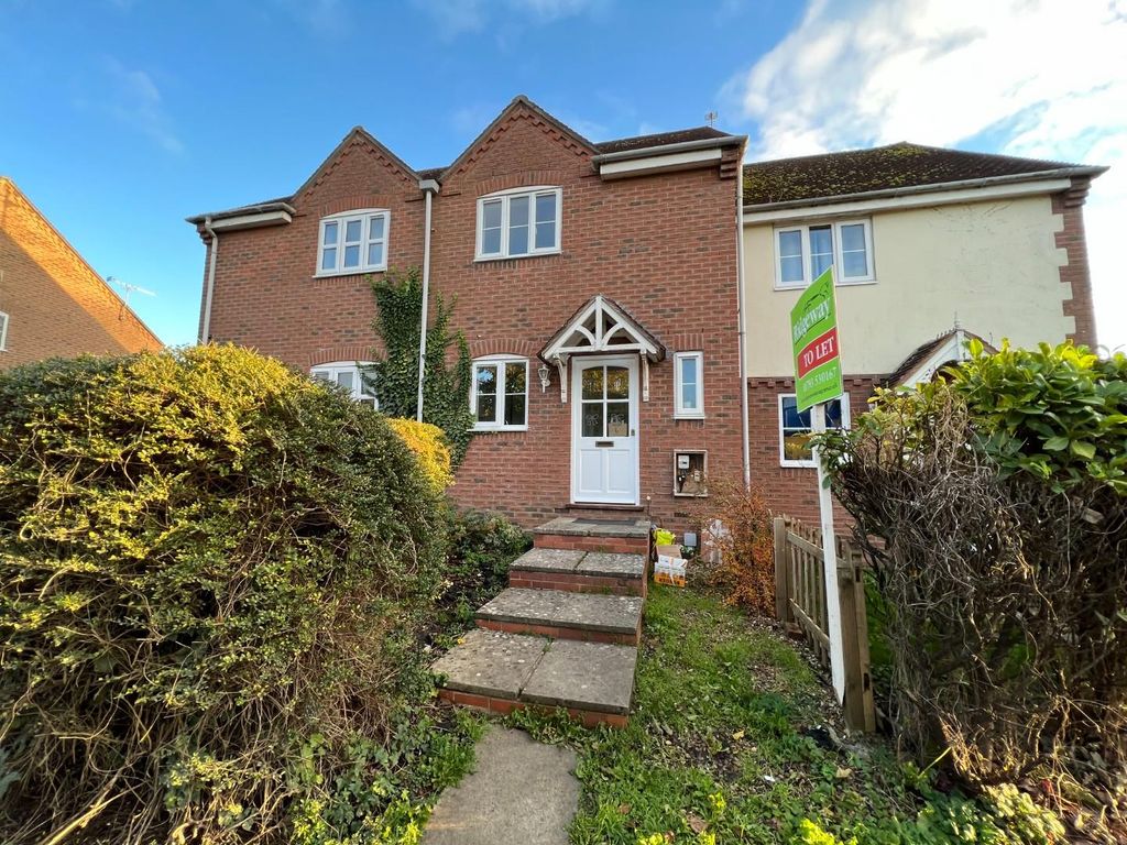 2 bed terraced house to rent in Quarrybrook Close, South Marston