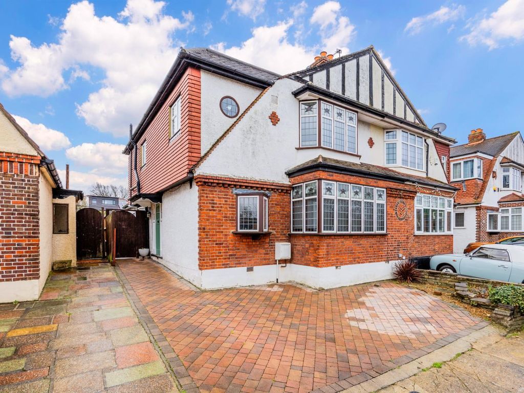 4 bed semidetached house for sale in Ewell By Pass, Ewell, Epsom KT17, £650,000 Zoopla
