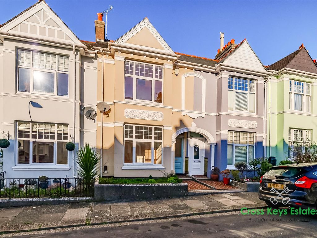 2 bed property to rent in Glendower Road, Peverell, Plymouth PL3, £