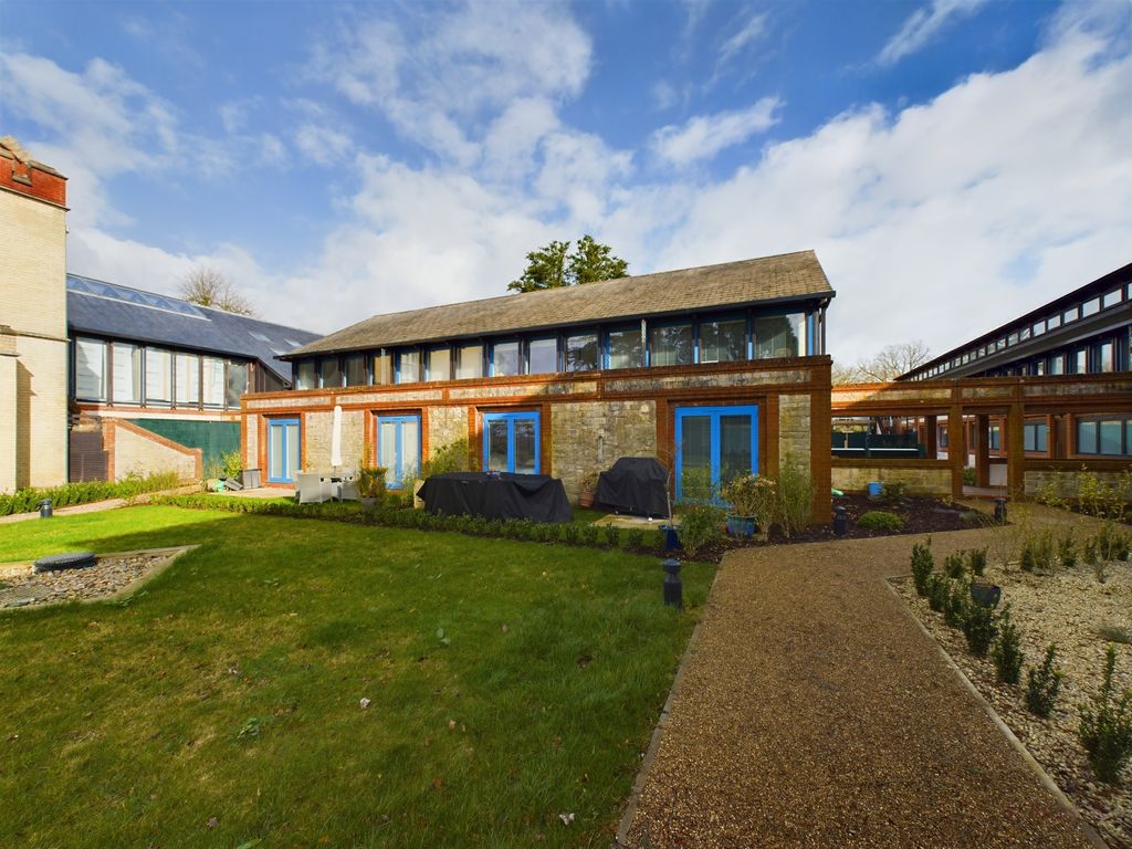 2 bed flat for sale in Four Ashes Road, Cryers Hill, High HP15