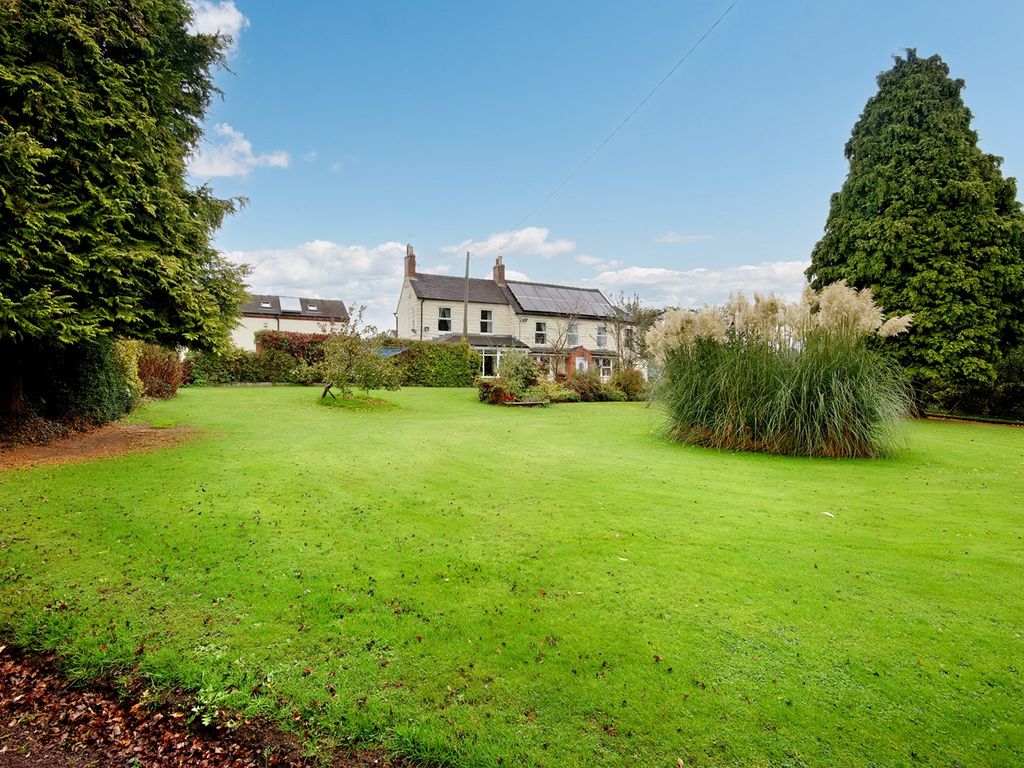 4 bed detached house for sale in Uttoxeter Road, Checkley, StokeOn