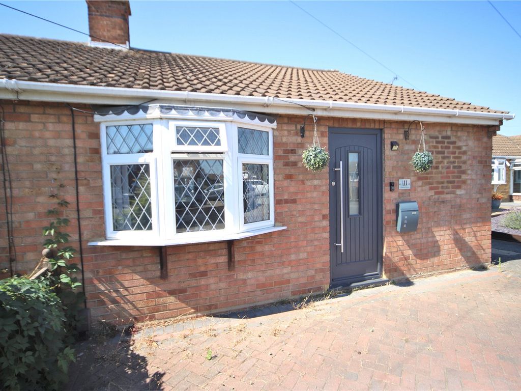2 bed bungalow for sale in Hearsall Avenue, StanfordLeHope, Essex