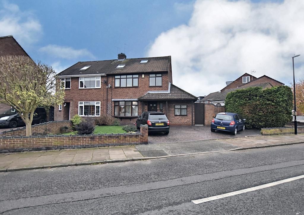 4 bed semidetached house for sale in Torbay Road, Allesley Park