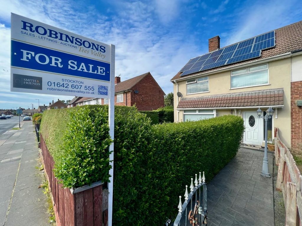 3 bed end terrace house for sale in Piper Knowle Road, StocktonOnTees