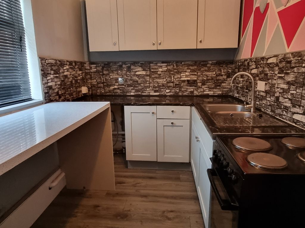 2 bed terraced house to rent in June Avenue, BlaydonOnTyne NE21, £550