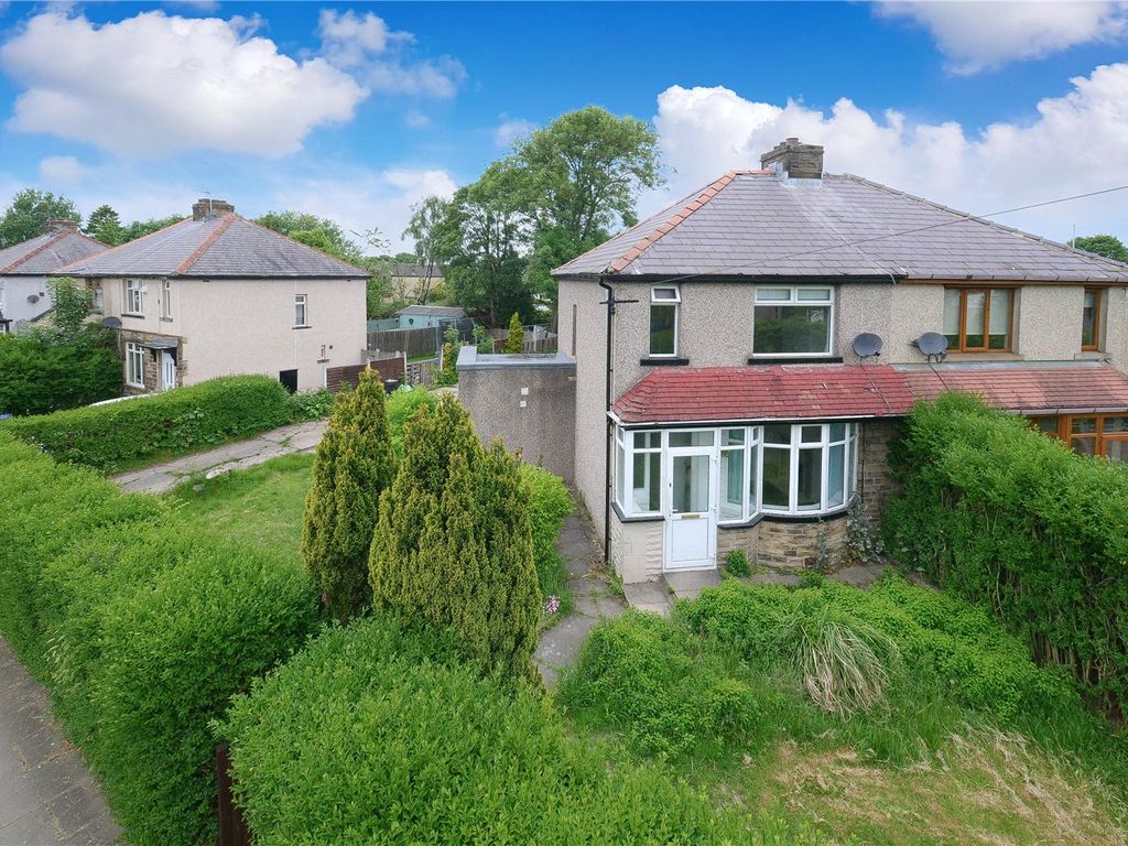 3 bed semidetached house for sale in Westbury Road, Bradford, West