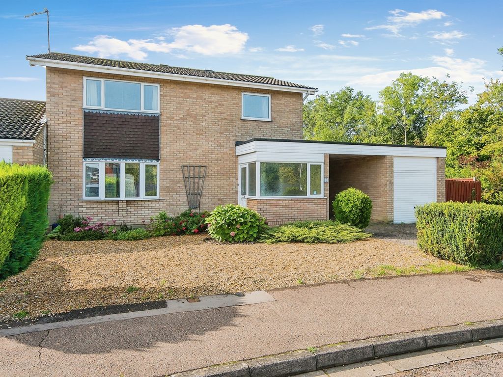 4 bed detached house for sale in Loder Avenue, Bretton, Peterborough