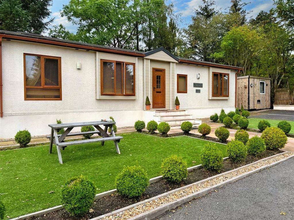 2 bed mobile/park home for sale in Carlisle Road, Crawford, Biggar ML12