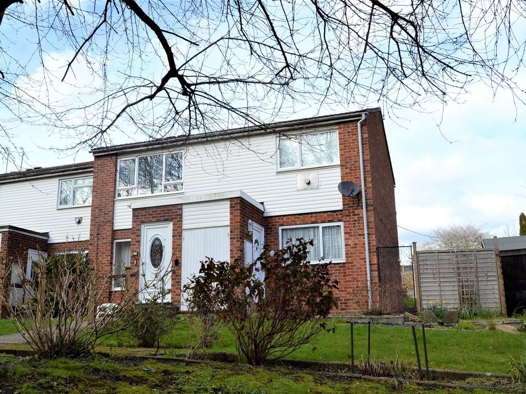 2 bed flat for sale in Sadler Close, Colchester CO2 Zoopla