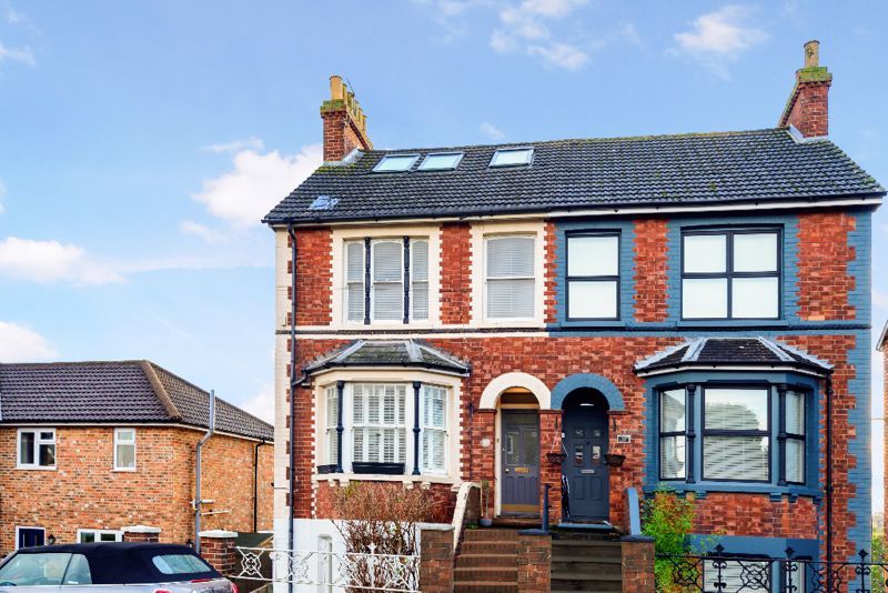 Holmewood Road Tunbridge Wls TN4  