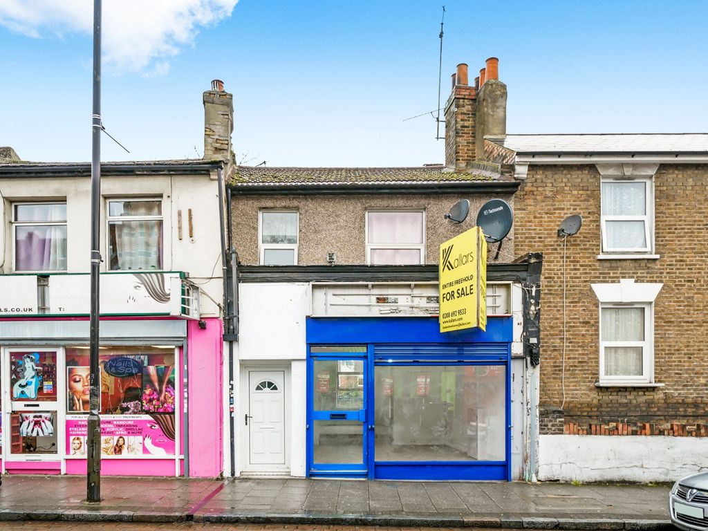 3 bed flat for sale in Herbert Road, London, Greater London SE18 Zoopla