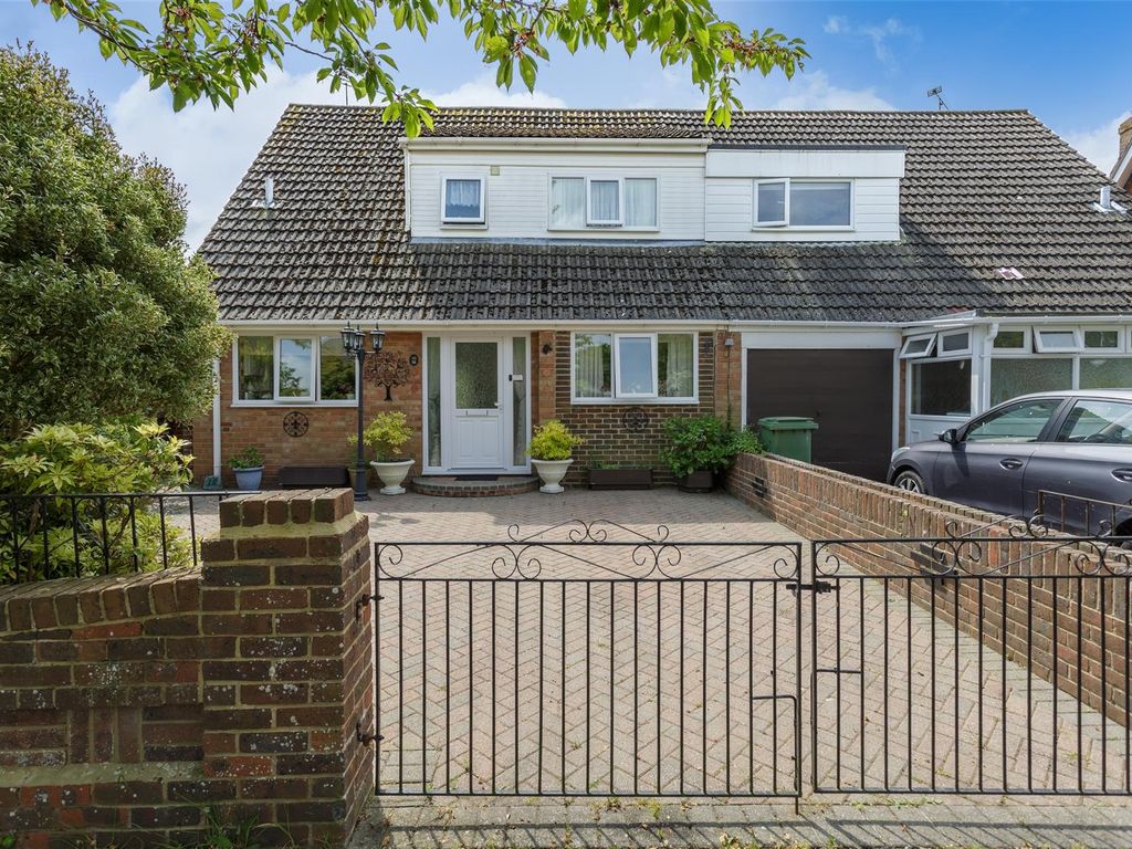 3 bed semidetached house for sale in Kingscote Road, Cowplain