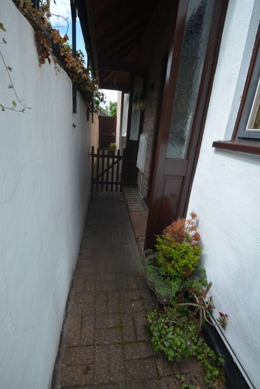 2 bed mews house for sale in 16a broad street, ross-on-wye hr9