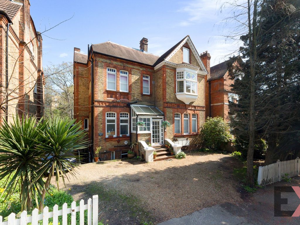 2 bed flat for sale in Crystal Palace Park Road, London SE26 Zoopla