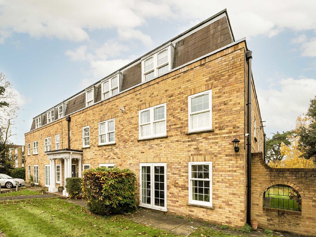 1 bed flat for sale in St. James's Road, Hampton Hill, Hampton TW12, £