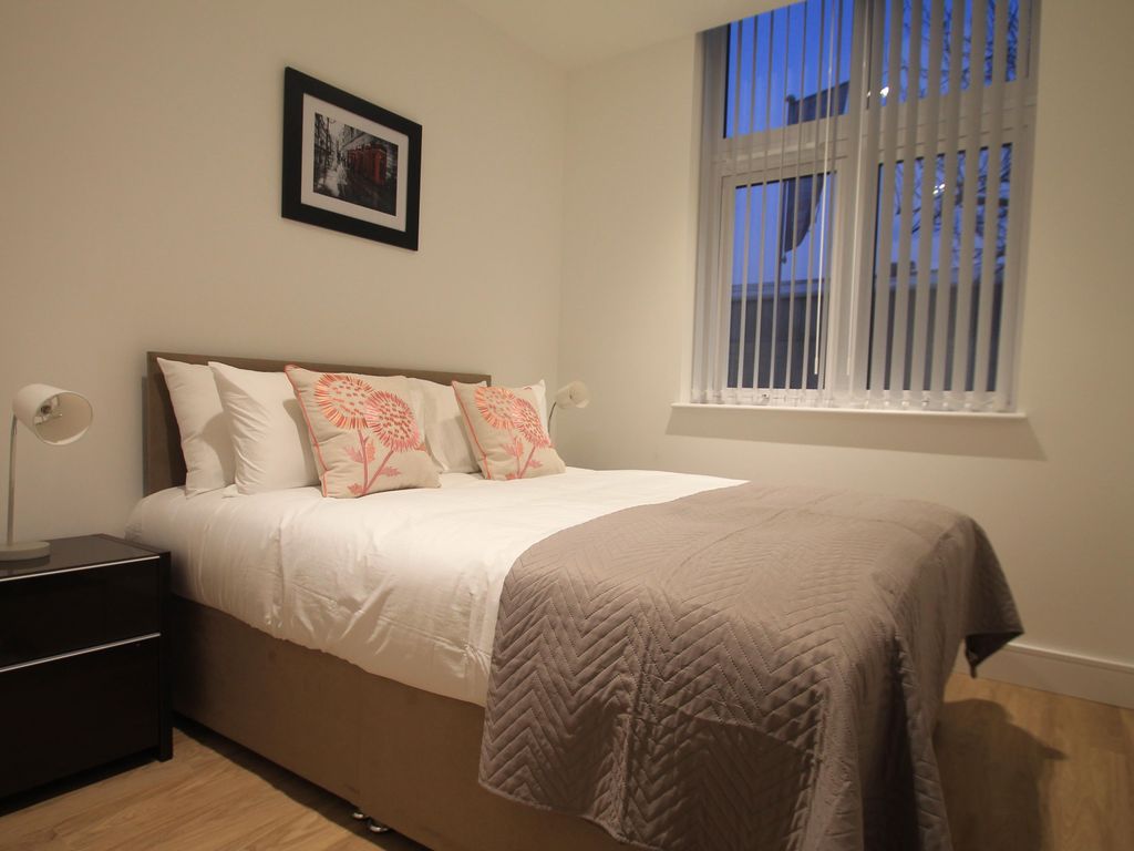 1 bed flat to rent in Laporte Way, Luton LU4, £1,000 pcm Zoopla