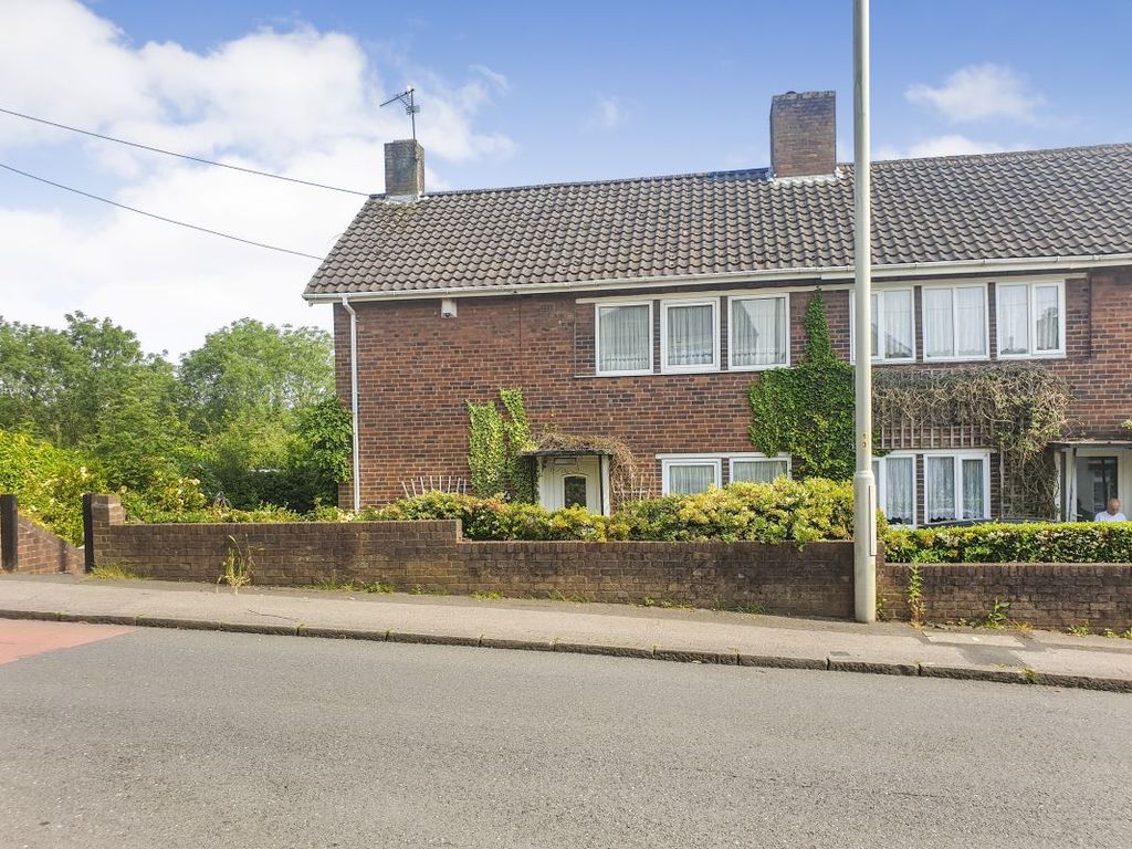 3 bed semidetached house for sale in 117 Collis Street, Stourbridge