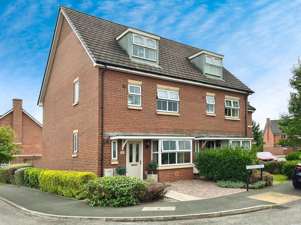 4 bed semidetached house for sale in Linton Close, Linton Grove