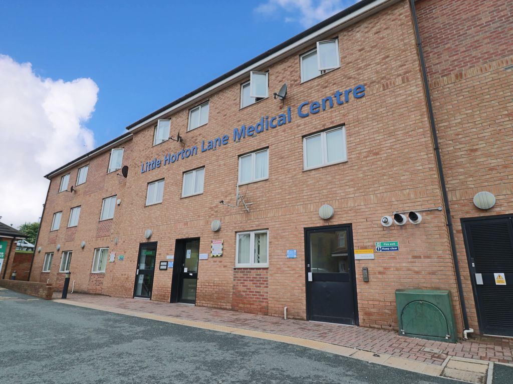 Studio to rent in The Wickets, 390 Little Horton Lane BD5, £420 pcm