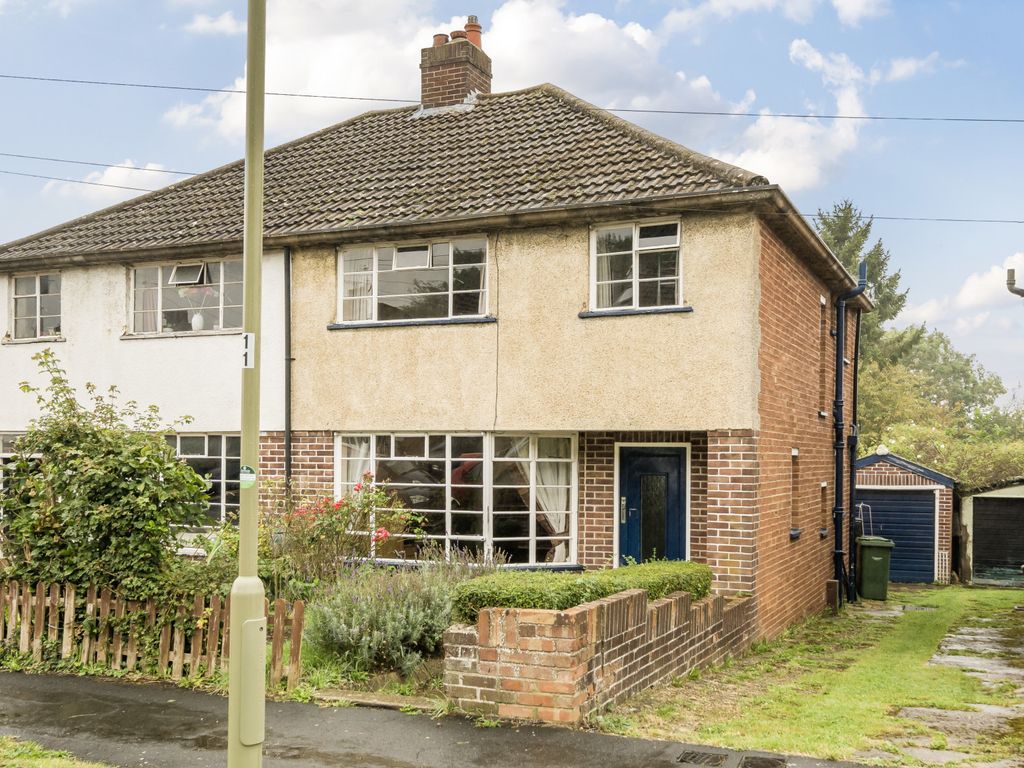 3 bed semidetached house for sale in Bagley Close, Kennington, Oxford