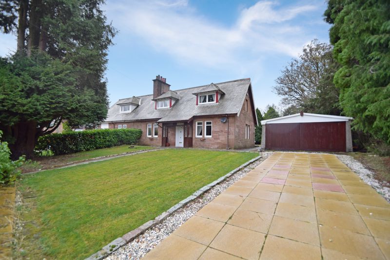 3 bed semidetached house for sale in Leadhills Road, Abington, Biggar